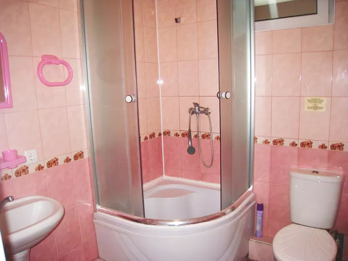 Двухкомнатный номер «Полулюкс». Отель «Ра-Дуга». Партенит