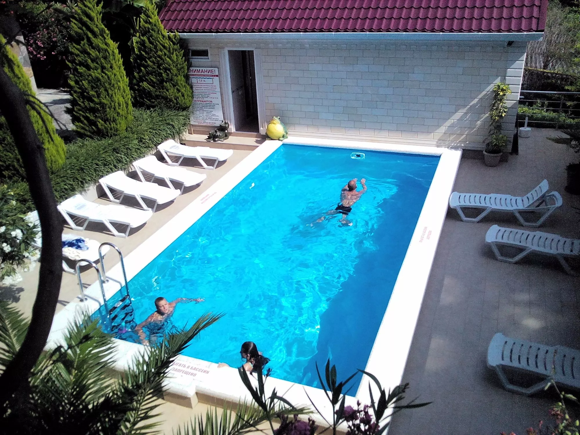 . Гостевой дом "У Александра". Лазаревское