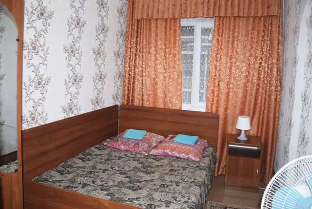 2-х, 3-х, 4-х, местные без балкона. Гостевой дом «УЮТ» - Солоники. Солоники