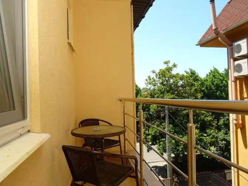 2-х местный номер Стандарт. Гостиница "Семья". Адлер