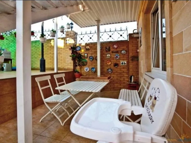 . Гостевой дом "Три сестры" в Небуге          . Небуг