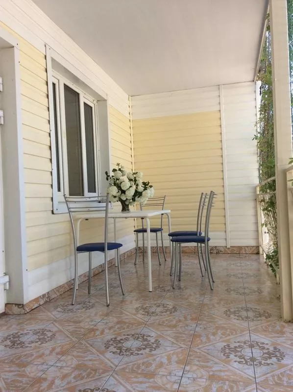 . Гостевой дом "У моря" в Джубге     . Джубга