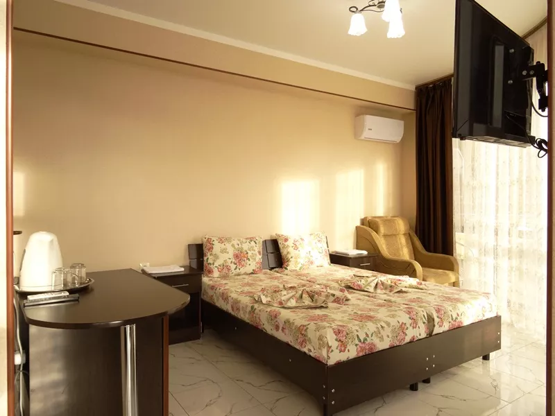 . Гостиница "Ширак". Лазаревское