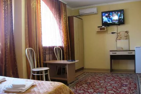«Полулюкс» № 3. Гостевой дом «На Николаевской 25». Ейск