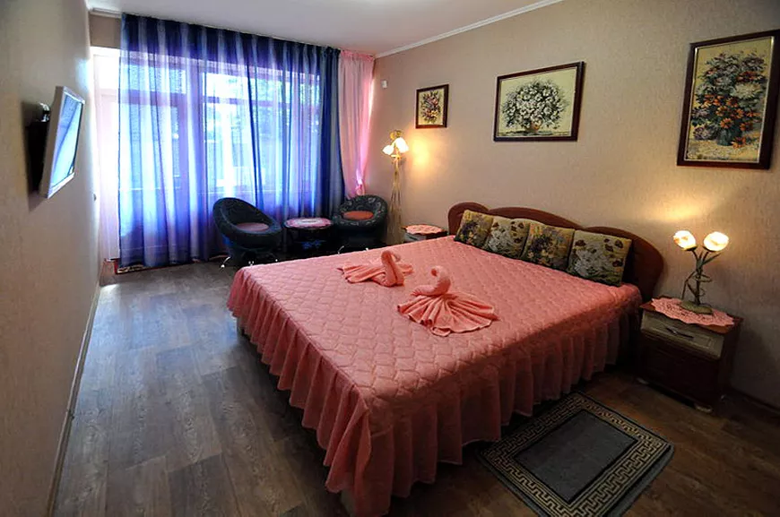 2-местный номер с балконом. Гостевой дом «Ангара». Алушта