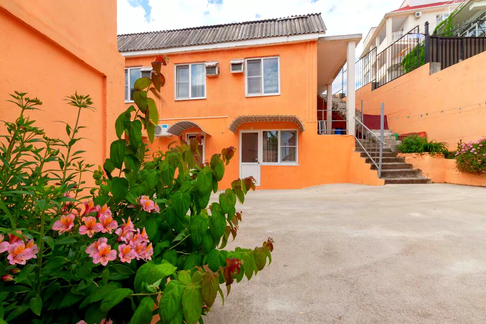 . Гостевой дом "Виолетта". Сочи