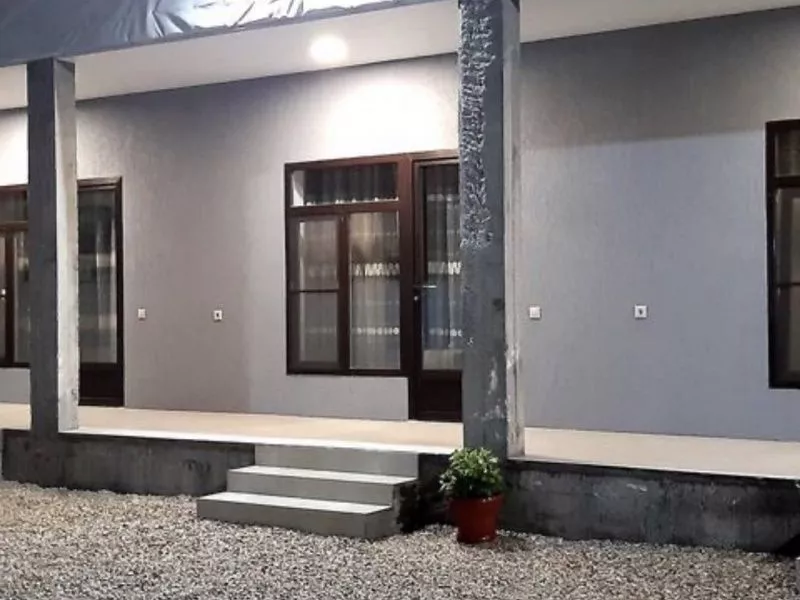 . Гостевой дом Paris . Пицунда