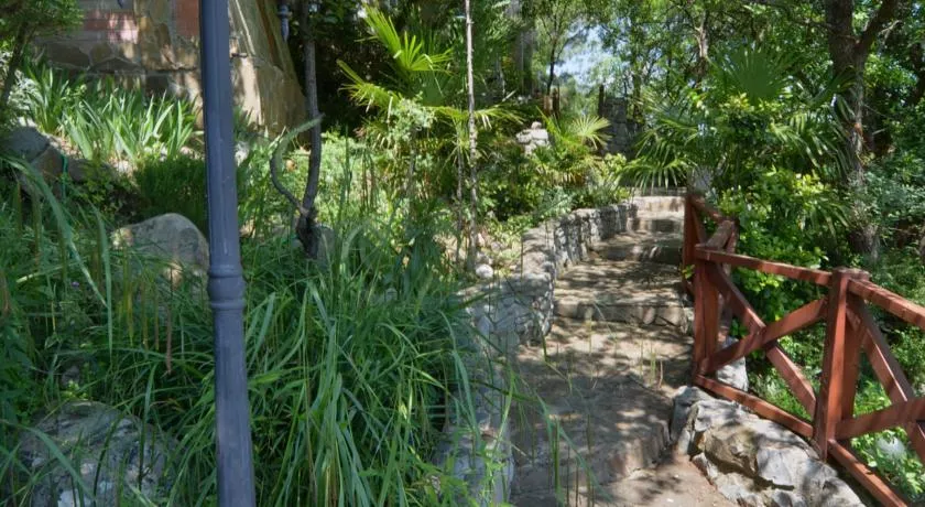 . Отель "Кучук-Ламбат". Бондаренково