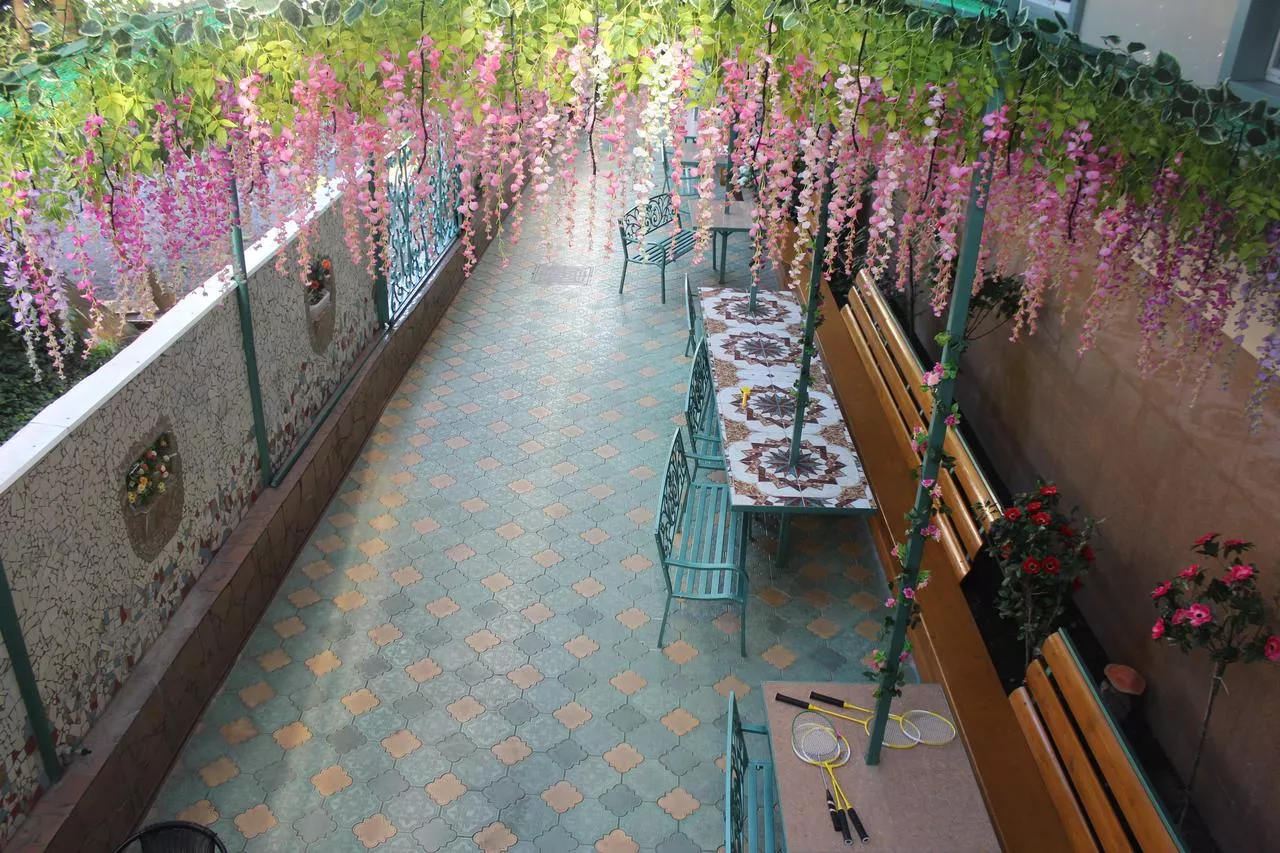 . Отель «Иордан» в Ольгинке              . Ольгинка