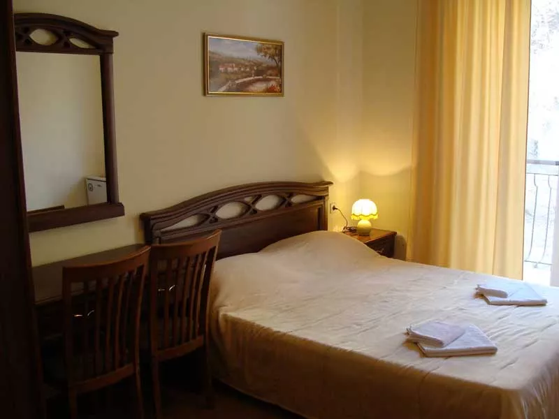 . Гостевой дом «Кедр-Восток». Алупка