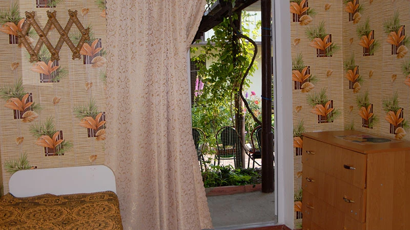 Номер «Эконом» 3-х местный. Гостевой дом “У Петровича”. Приморский