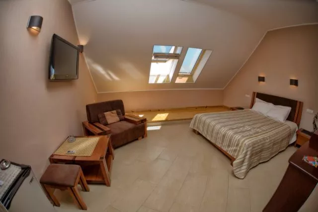 Мансарда. Частный гостевой дом Гостевой Дом "Санрайс"/ SUNRISE. Феодосия