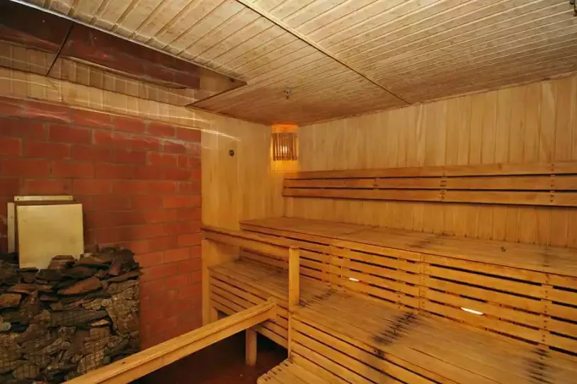 . Отель «Националь». Домбай-гостиницы