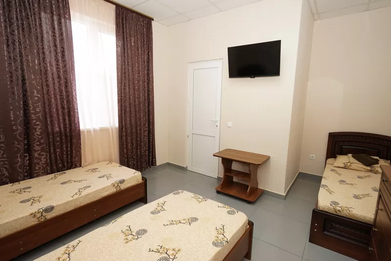 Номер на троих без балкона . Гостевой дом Эвелина - Лазаревское. Лазаревское