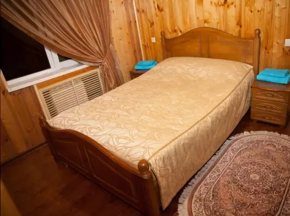 «Семейный» TWIN+DBL (Малый корпус). Гостиница «Кристалл». Домбай-гостиницы