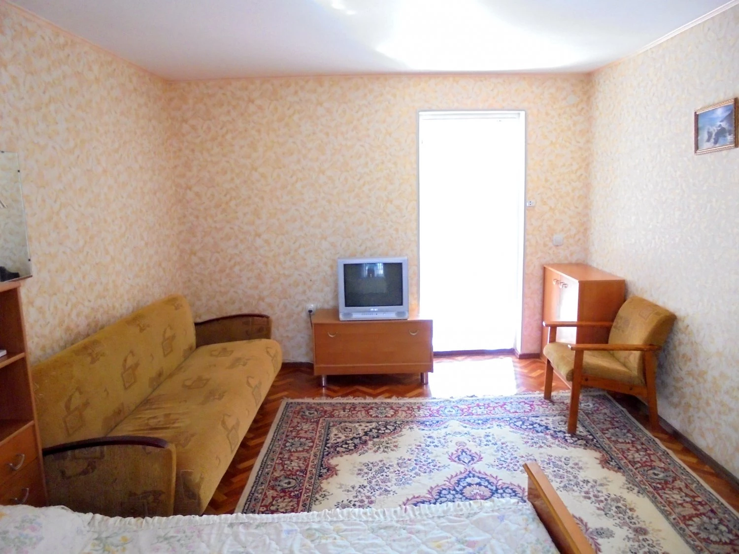 . Дом под ключ  Уютный домик с террасой на 2-5 человек.. Феодосия