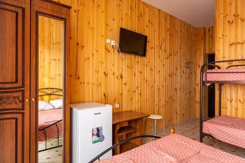 4-х местный номер Комфорт. Гостевой дом «Mari». Джубга