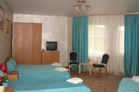 4-х местный номер. Гостиница "Верона". Вардане