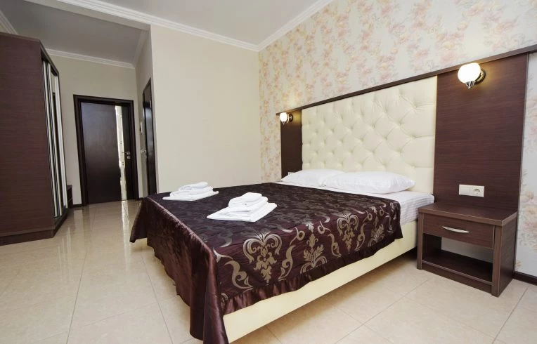 2-Х МЕСТНЫЙ НОМЕР. Отель AsTerias. Кабардинка