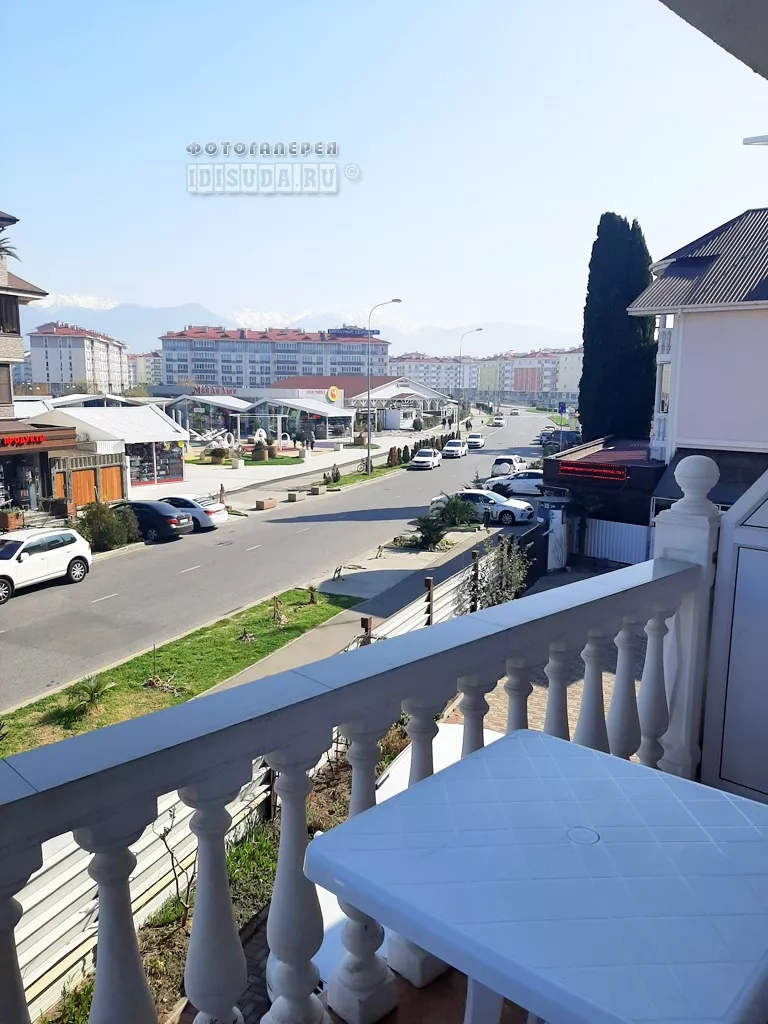 . Гостиница "На Фигурной 51". Адлер