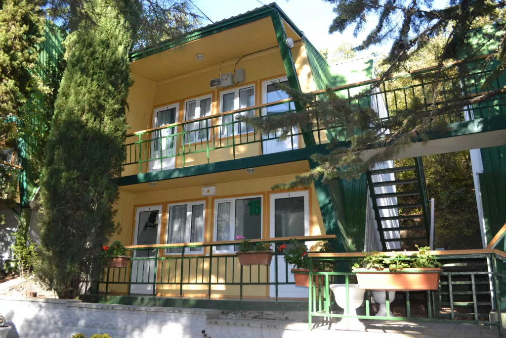 . Эко-отель «АЛЫЕ ПАРУСА». Солнечногорское