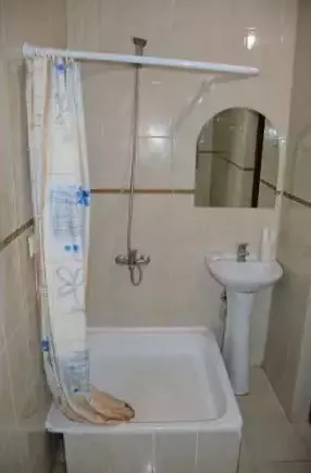 Четырехместный «Эконом». Гостиница «Эльбрус» (бывший «Минги Тау»). Домбай-гостиницы