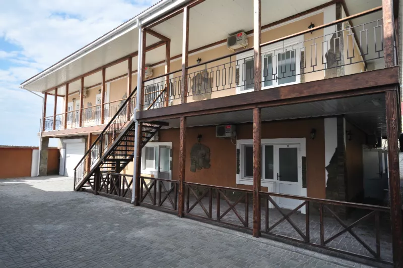 . Мини-пансионат «У моря». Штормовое