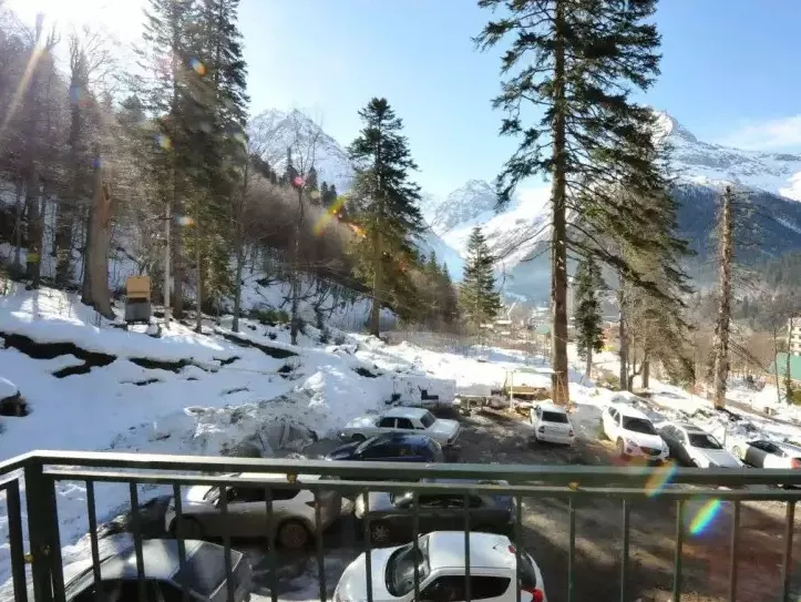 . Гостиница «Эльбрус» (бывший «Минги Тау»). Домбай-гостиницы