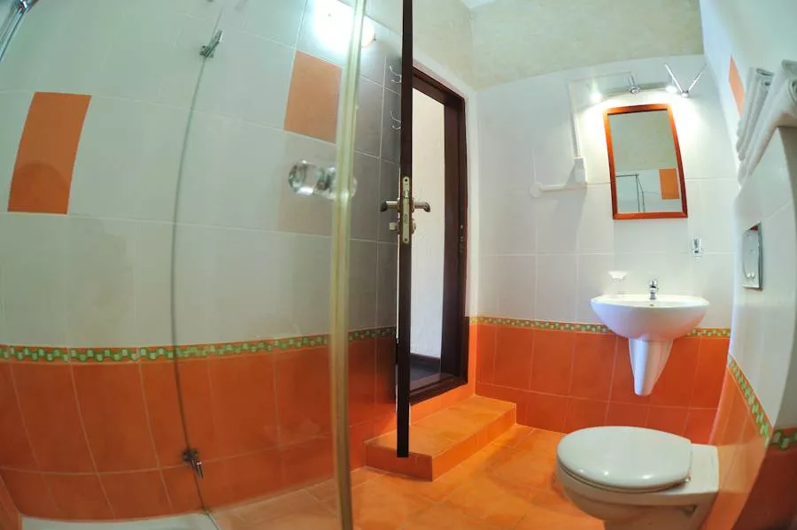 Эконом, 1 корпус. Гостиничный комплекс «Весёлый Хотэй». Гурзуф