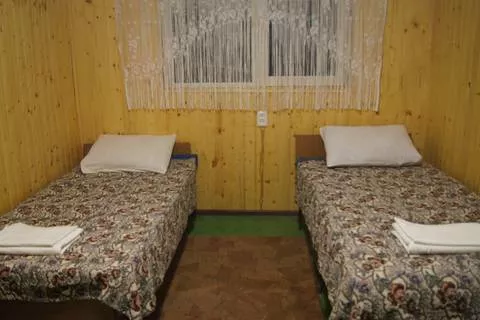 Розовый дом. Кемпинг «Море сосен». Джанхот