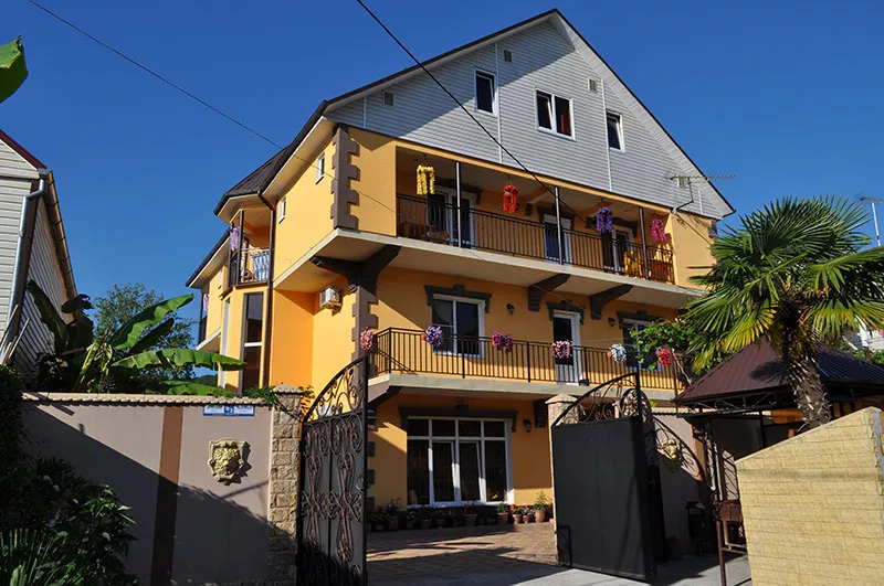 Гостевой дом "Солнечный" - Вардане