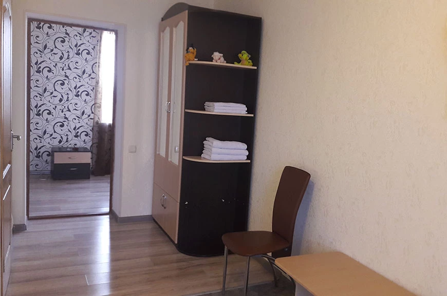 2-комнатная комфортная. Гостевой дом «Медовый месяц». Саки