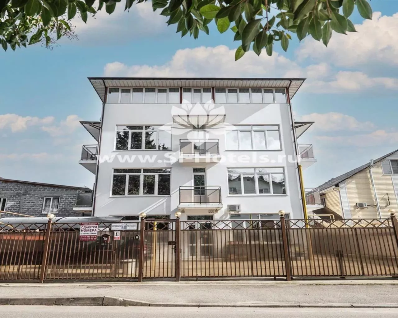 . Гостевой дом Солнечный - Дагомыс. Дагомыс