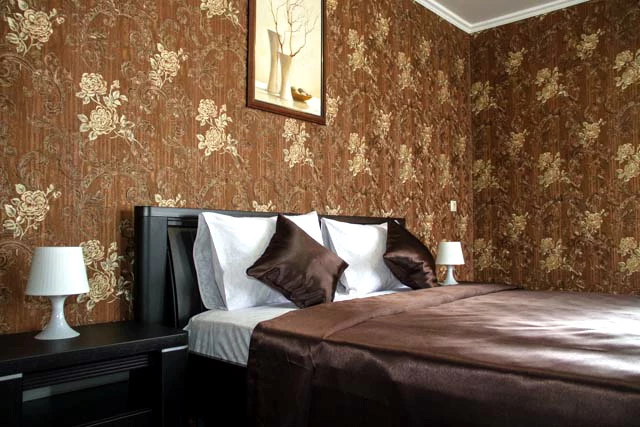 2-х комнатный номер, с балконом, с видом на горы/на море . Отель "ПОСЕЙДОН". Гагра