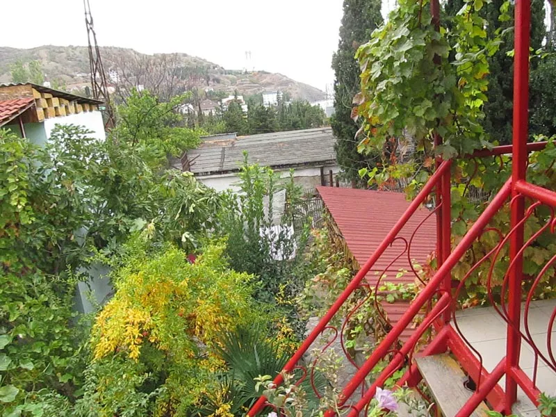 Двухместный номер стандарт. Гостевой дом "У Леопольдовича". Малореченское