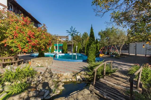 . Гостиница «Морская звезда». Архипо-Осиповка