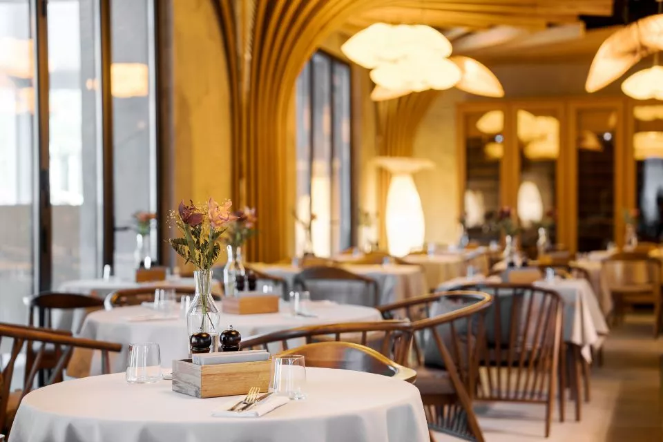 . Курортный отель Моне. Адлер