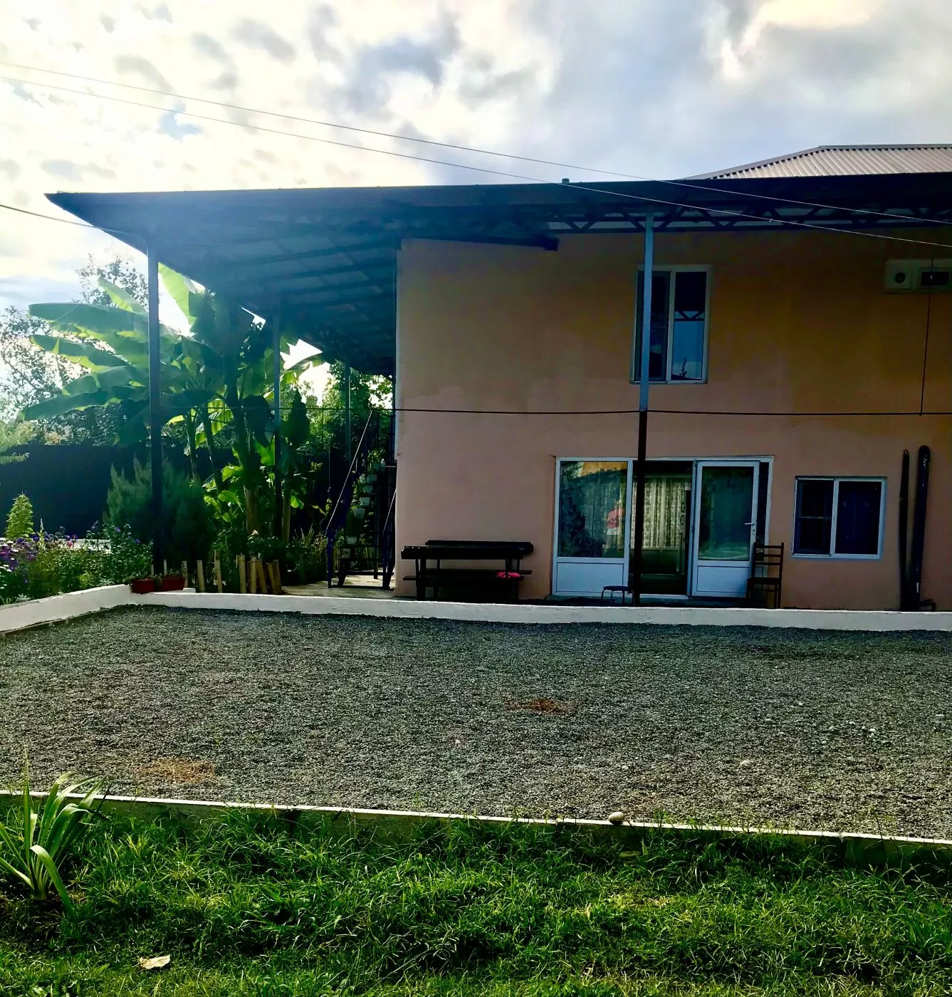 . Гостевой дом "Оазис". Сухум