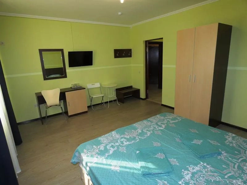 . Отель «Глория». Голубицкая