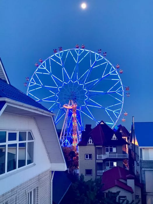 5-ТИ МЕСТНЫЙ С БАЛКОНОМ. Отель КАВКАЗ. Гостиницы и отели Лазаревского