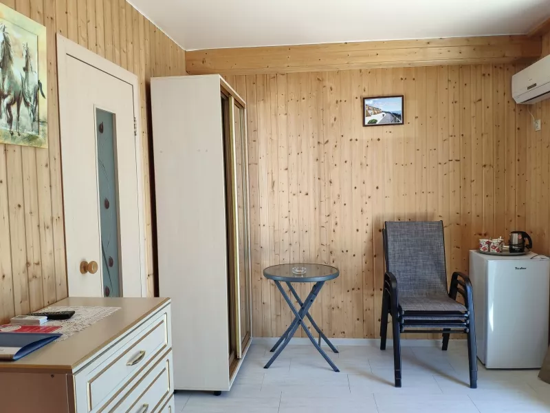 Делюкс, 3-х местный, однокомнатный. Гостевой дом Панорама. Малореченское Делюкс, 3-х местный, однокомнатный. Гостевой дом Панорама. Малореченское