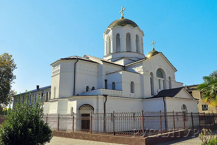 Благовещенский собор в Сухуме. Фото взято с сайта: https://www.abkhazia.ru/