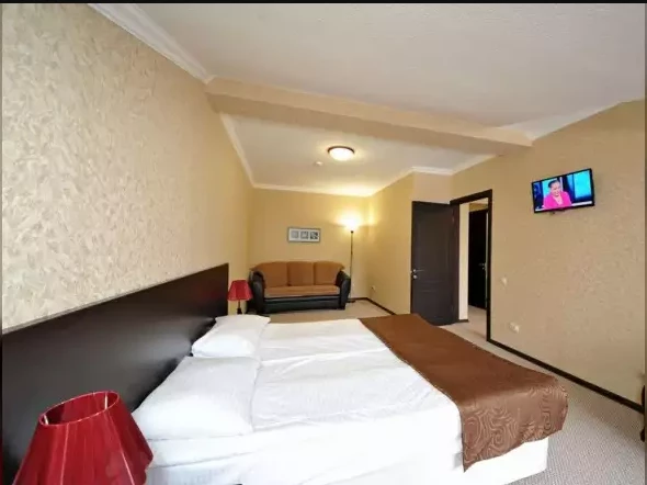 «Люкс» 2-комнатный. Отель «Смайл». Эльбрус - гостиницы