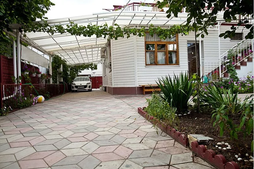 Гостевой дом " У Виктора" Гостевой дом " У Виктора"