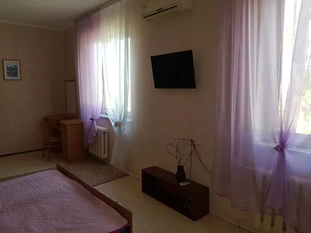 . Гостевой дом «Красный дом». Совет-Квадже