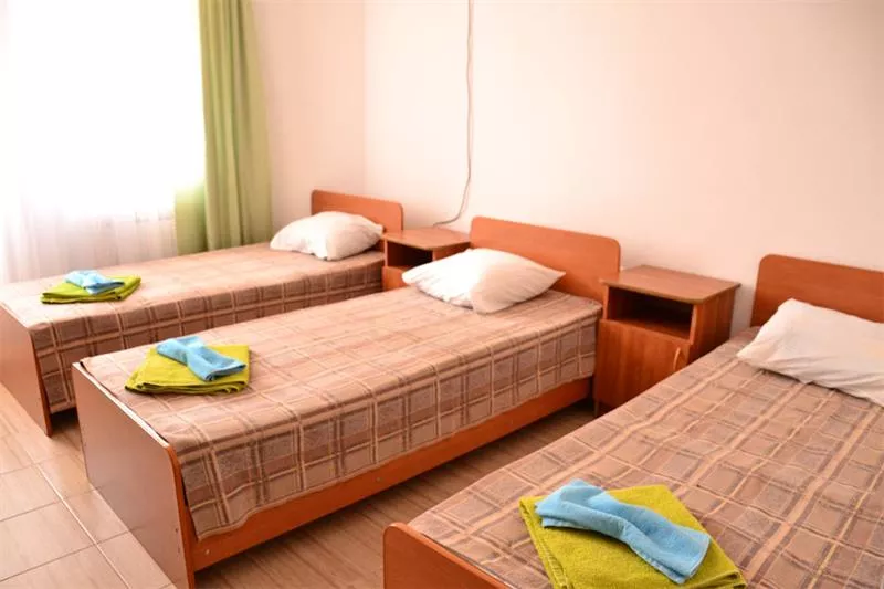 3-х местный номер . Пансионат «Черноморский». Витязево 3-х местный номер . Пансионат «Черноморский». Витязево