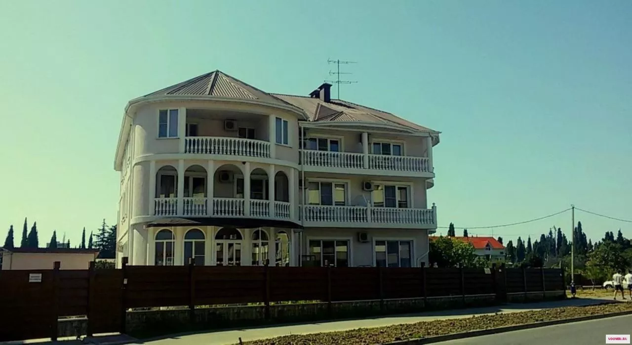 . Гостиница "На Фигурной 51". Адлер