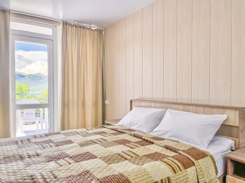 Стандарт с видом на море. Отель “1836”. Кабардинка