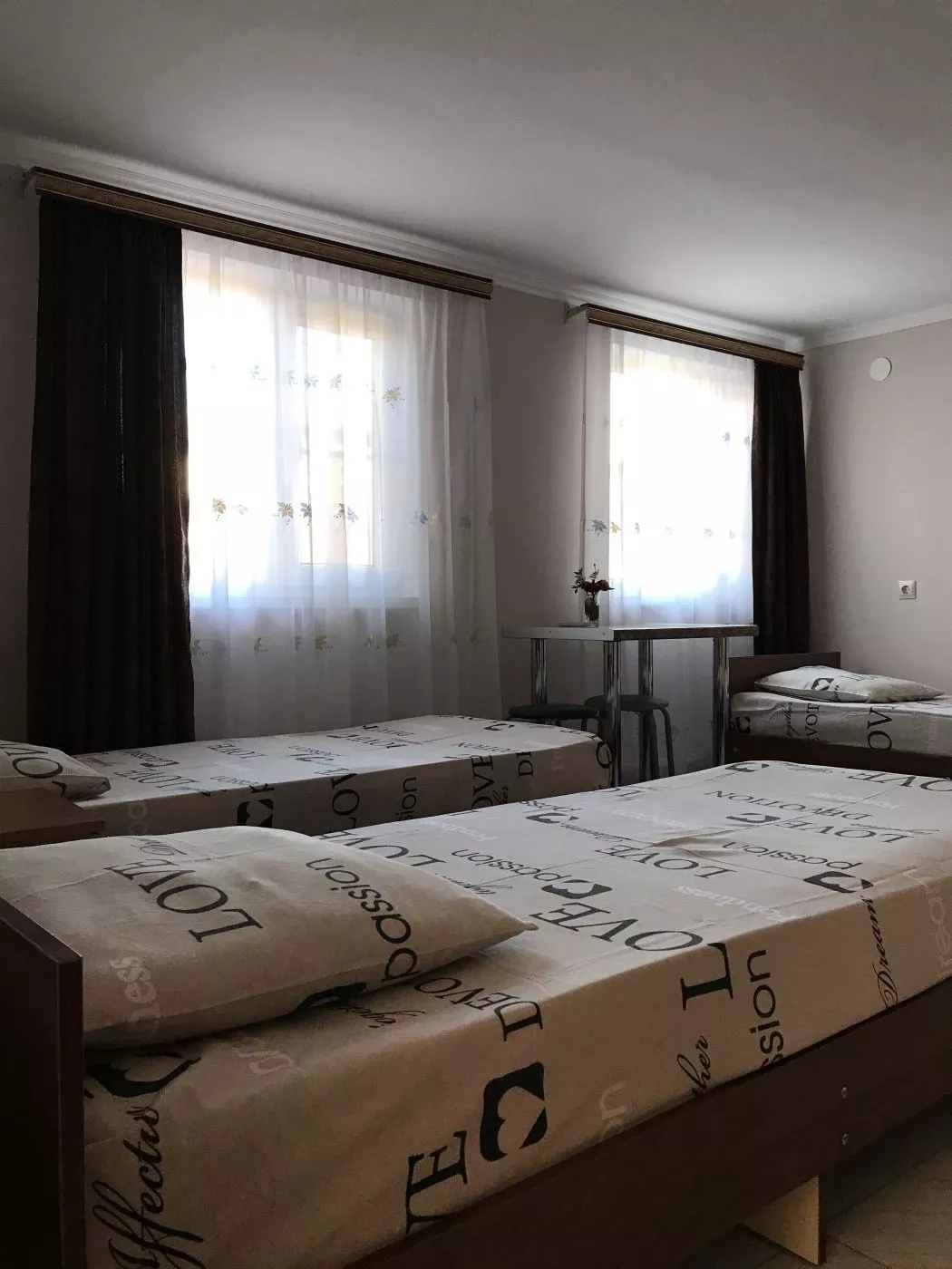 . Гостевой дом "Оазис". Сухум