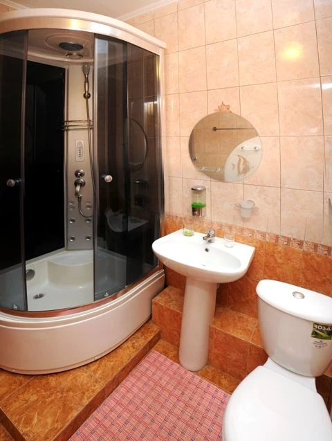 2-комнатный 4-местный номер Люкс с балконом. Гостиница Астерия. Ейск